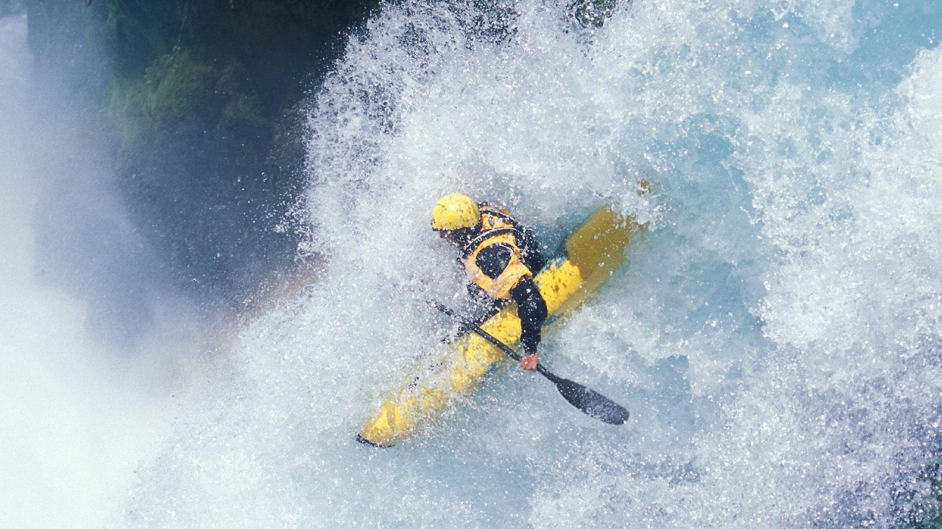_从草根到职业：普通人也能实现网球梦想_，网球一个人怎么练