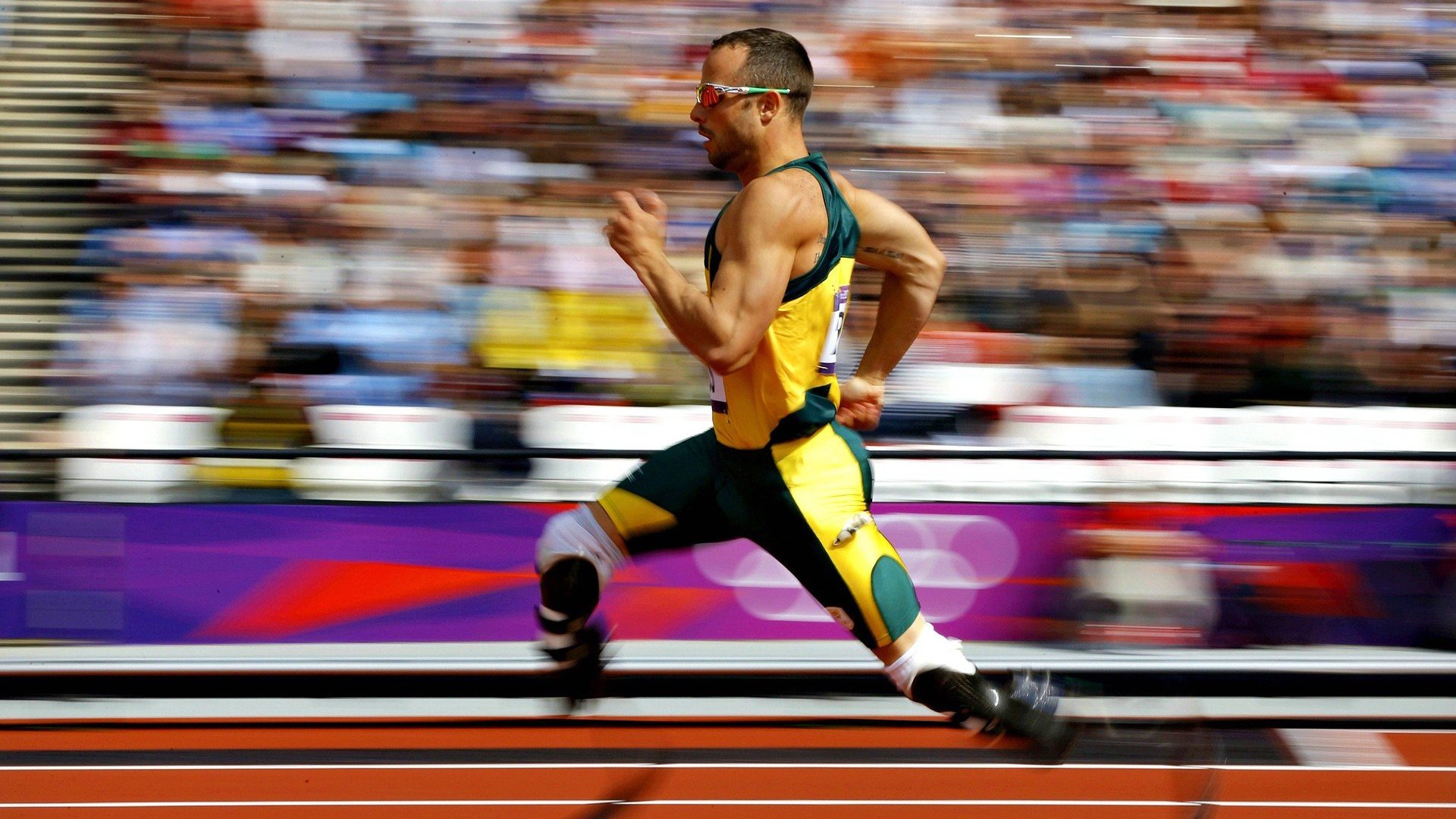 九游娱乐(jiuyou)官方网站-_比赛中的瞬间：令人心跳加速的精彩得分_，描写比赛激动人心的场面